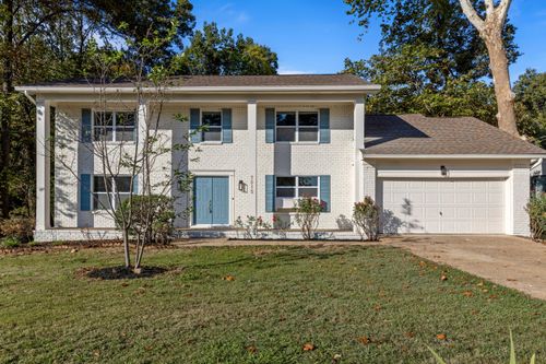 7015 Fairington Cir, Hixson, TN, 37343-2410 | Card Image