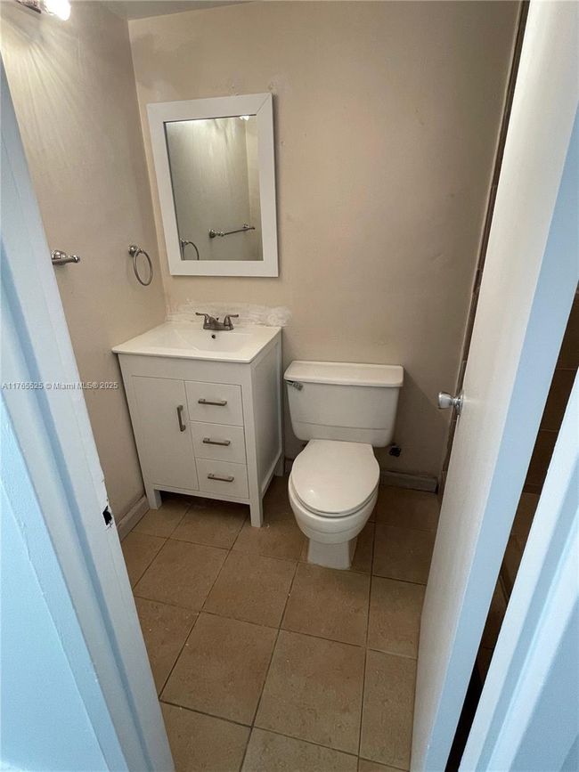 APT-107 - 1800 Sans Souci Blvd, Condo with 2 bedrooms, 2 bathrooms and null parking in North Miami FL | Image 9