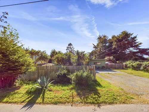  Barnett Avenue, Mckinleyville, CA, 95519 | Card Image