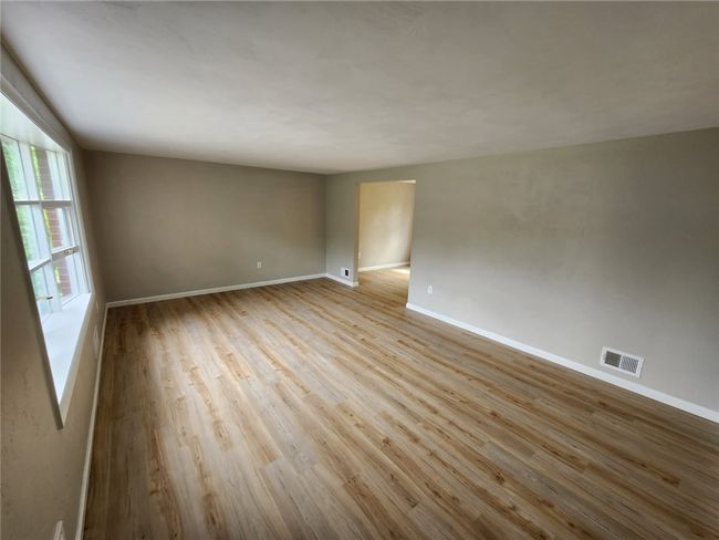 3482 Ivy Hill Ln, House other with 3 bedrooms, 2 bathrooms and null parking in Finleyville PA | Image 4