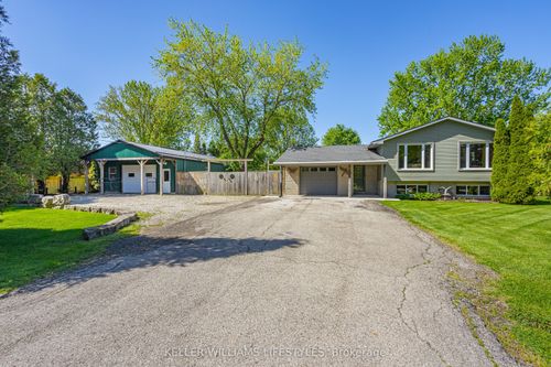 3 E Williams St, Ailsa Craig, ON, N0M1A0 | Card Image
