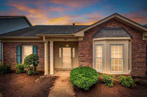 9112 Sawyer Brown Rd, Nashville, TN, 37221-2477 | Card Image