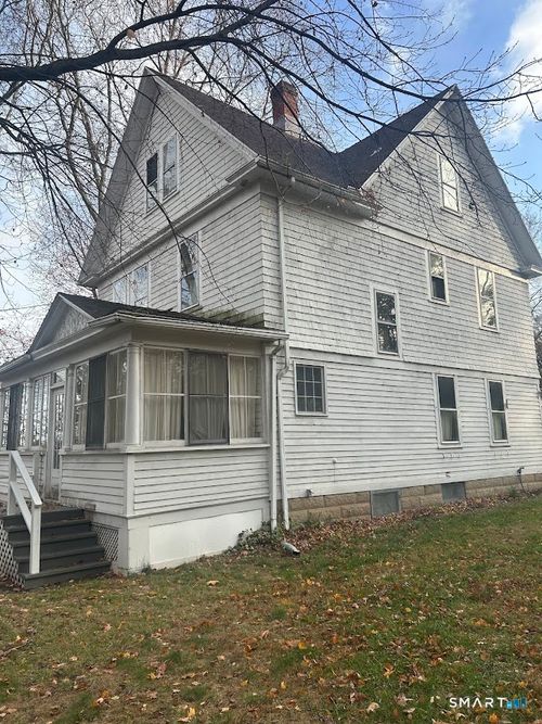 546 Church Hill Rd, Trumbull, CT, 06611-3840 | Card Image