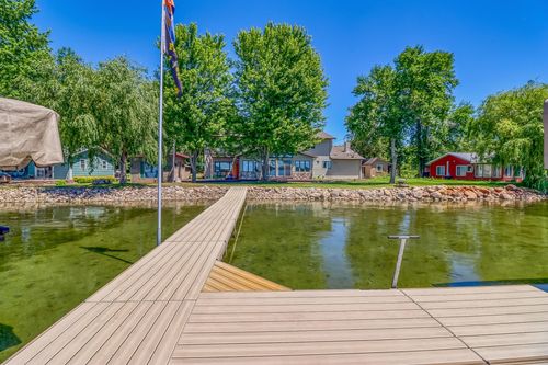 11494 Ravenswood Beach Rd, Detroit Lakes, MN, 56501-7229 | Card Image