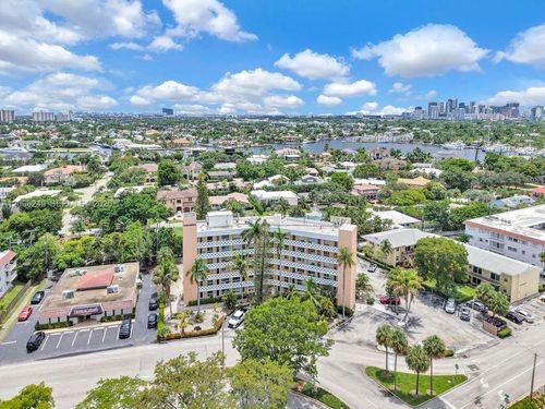 201-2400 Ne 9th St, Fort Lauderdale, FL, 33304-3538 | Card Image