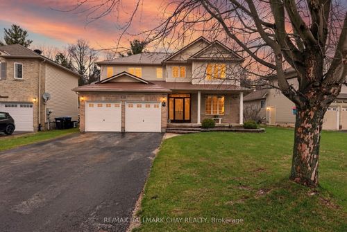 87 Truax Cres, Angus, ON, L3W1B4 | Card Image