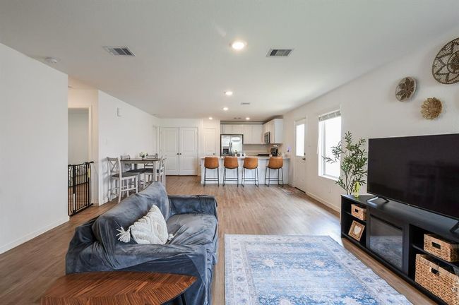 2728 Cadiz Bay Dr, House other with 3 bedrooms, 2 bathrooms and 2 parking in Conroe TX | Image 6
