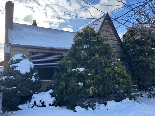 6361 S Canterbury Rd, Parma, OH, 44129-5375 | Card Image