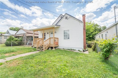 512 19th St, Dunbar, WV, 25064-2404 | Card Image