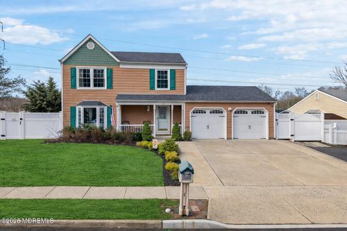 43 Concord Cir, Howell, NJ, 07731-1556 | Card Image