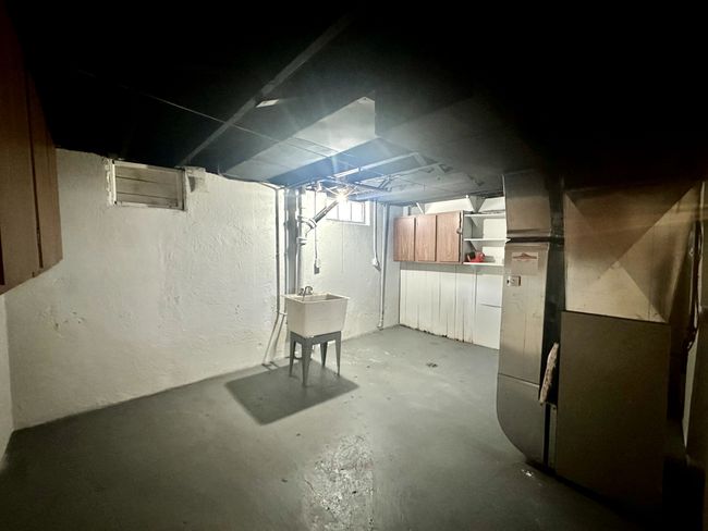 19412 Kenosha St, House other with 3 bedrooms, 1 bathrooms and null parking in Harper Woods MI | Image 20