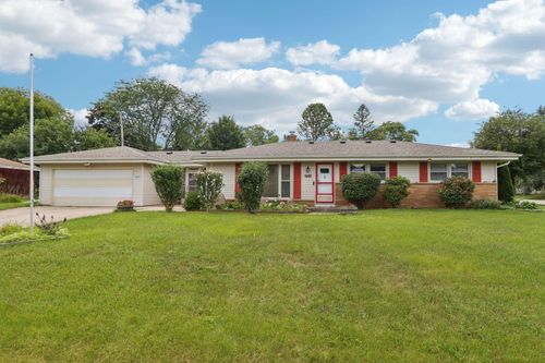 5665 W Range Ave, Brown Deer, WI, 53223-2934 | Card Image