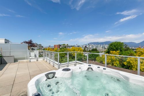 501-379 E Broadway, Vancouver, BC, V5T1W6 | Card Image