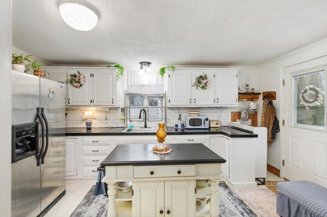 117A Chases Grove Rd, House other with 3 bedrooms, 2 bathrooms and null parking in Derry NH | Image 10
