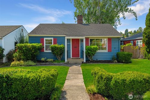 5817 56th Ave Ne, Seattle, WA, 98105-2164 | Card Image