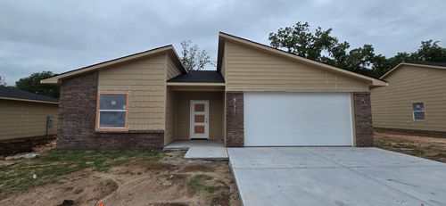 207 Tomahawk, Clearwater, KS, 67026-9237 | Card Image