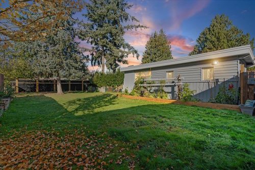 9395 Carleton St, Chilliwack, BC, V2P6E1 | Card Image