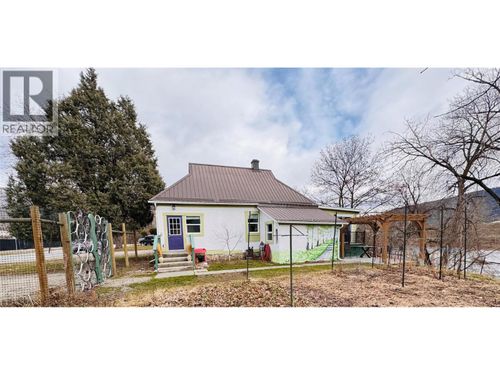 904 Kettle River Dr, Grand Forks, BC, V0H | Card Image