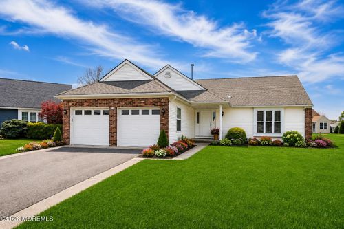 4 Otley Ct, Berkeley, NJ, 08757-6470 | Card Image