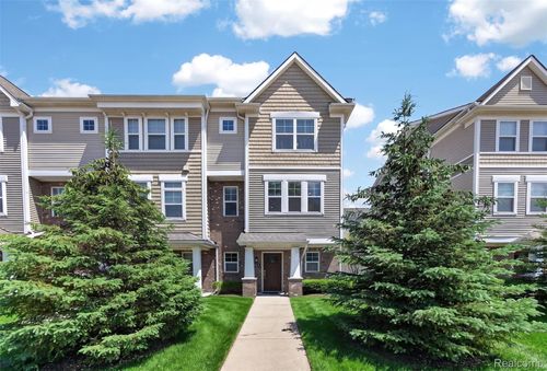 3534 Rochester Rd, Royal Oak, MI, 48073-2815 | Card Image