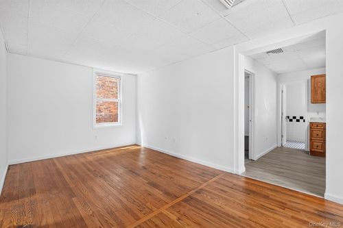 2-54 Gifford Ave, Poughkeepsie, NY, 12601-1891 | Card Image