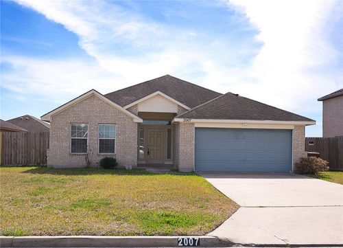 2007 Margaret Ln, Kingsville, TX, 78363-2808 | Card Image