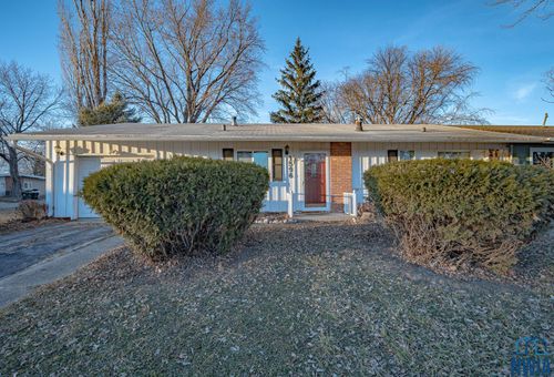 1596 Harrington Loop, Sergeant Bluff, IA, 51054-9744 | Card Image