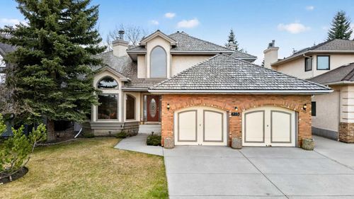 935 Shawnee Dr Sw, Calgary, AB, T2Y2G9 | Card Image
