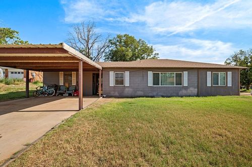 900 Culp Ave, Coahoma, TX, 79511-2008 | Card Image