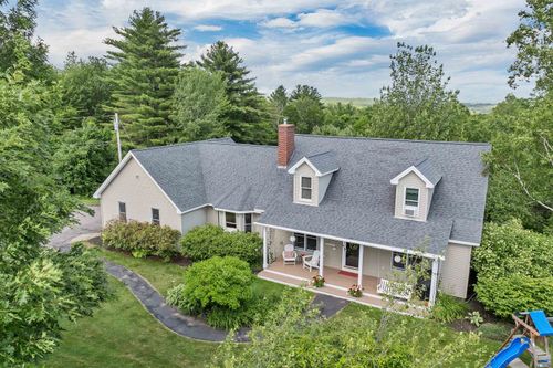 377 Calef Hill Rd, Tilton, NH, 03276-5630 | Card Image
