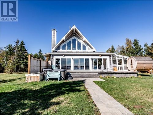 702 Ch De La Pointe, Richibouctou-Village, NB, E4W1G3 | Card Image