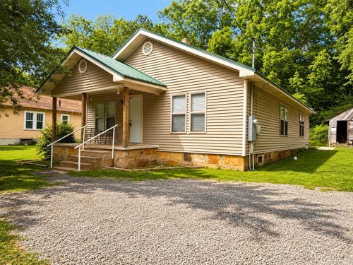 207 Spring St, Marshall, AR, 72650-7701 | Card Image