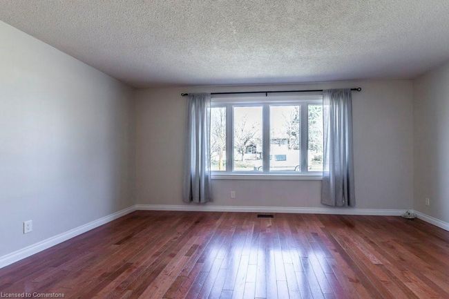 43 Briar Knoll Dr, House other with 3 bedrooms, 2 bathrooms and 4 parking in Kitchener ON | Image 7
