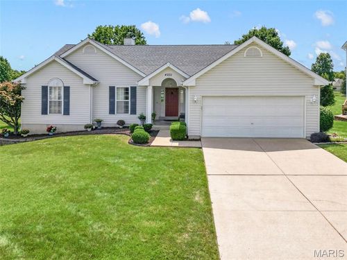 4031 Kim Kelly Dr, Saint Charles, MO, 63304-7482 | Card Image