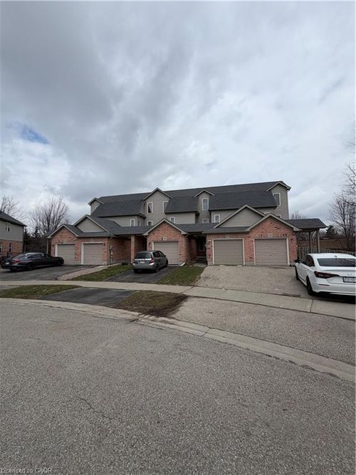 45 Brookfield Cres, Kitchener, ON, N2E0A6 | Card Image