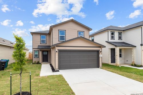 950 Bull Boat Ln, San Antonio, TX, 78221-1484 | Card Image