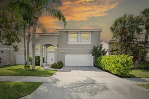 15578 Nw 12th Ct, Pembroke Pines, FL, 33028-1610 | Card Image