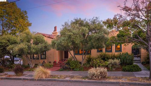 1564 Beverly Pl, Berkeley, CA, 94706-2508 | Card Image