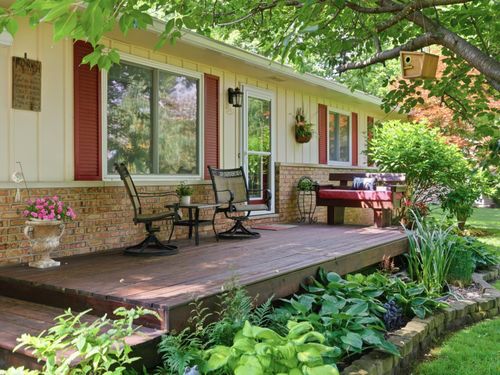 2452 Moore Pl, Howell, MI, 48843-6431 | Card Image