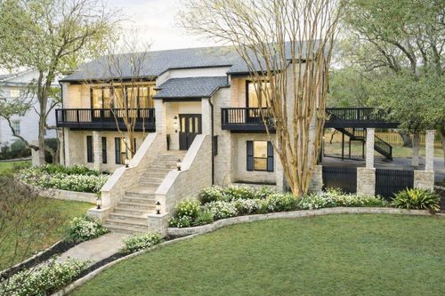 102 Laura Ln, Austin, TX, 78746-4666 | Card Image