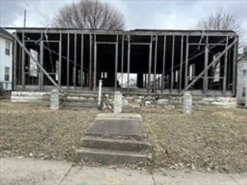 48 Brown St, Pittsfield, MA, 01201-4391 | Card Image