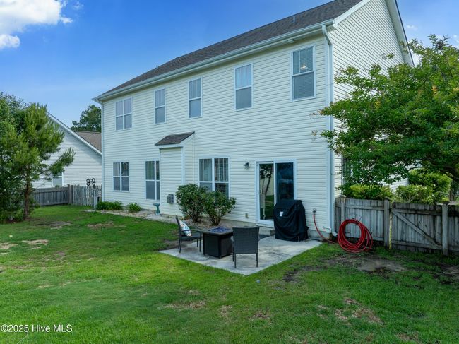 433 Landsdowne Cir, House other with 4 bedrooms, 3 bathrooms and 2 parking in Hampstead NC | Image 41