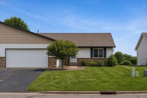 905 W Ridge Ct, New Richmond, WI, 54017-1464 | Card Image