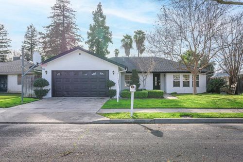 2820 Driftwood Dr, Madera, CA, 93637-2624 | Card Image