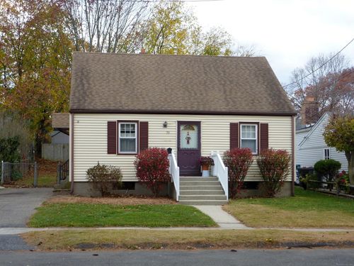 93 S Woodland Dr, Milford, CT, 06460-5023 | Card Image