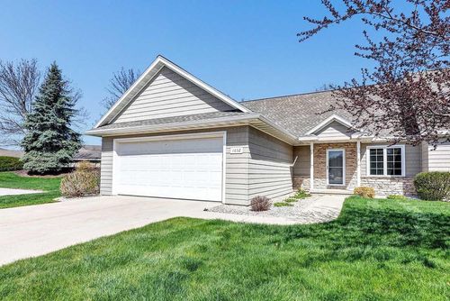1652 Remington Ridge Way, LEDGEVIEW, WI, 54115 | Card Image