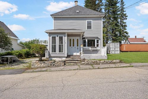 39 Devens St, Berlin, NH, 03570-2316 | Card Image
