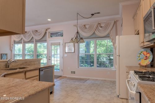 50 Summerwinds Dr, Lakewood, NJ, 08701-7343 | Card Image