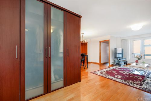 apt-9d-97-40 62nd Dr, Rego Park, NY, 11374-1325 | Card Image