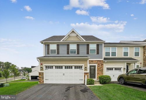 701 Cascade Way, KENNETT SQUARE, PA, 19348-2765 | Card Image